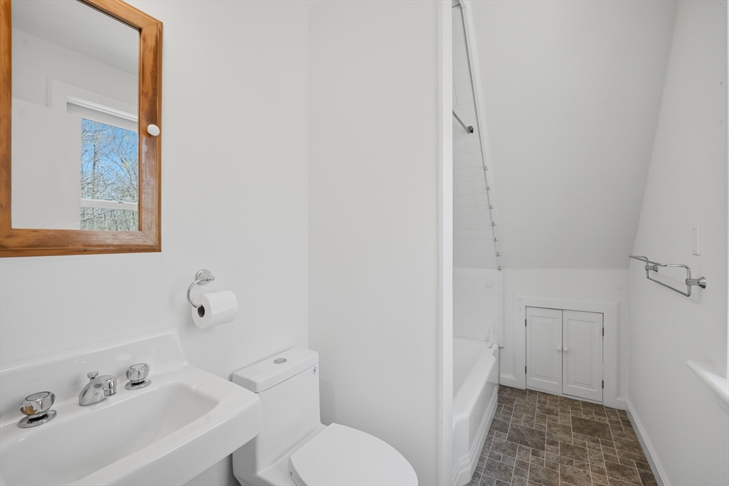 41 Bear Mountain Road Wendell, MA 01379 - Photo 31 of 42