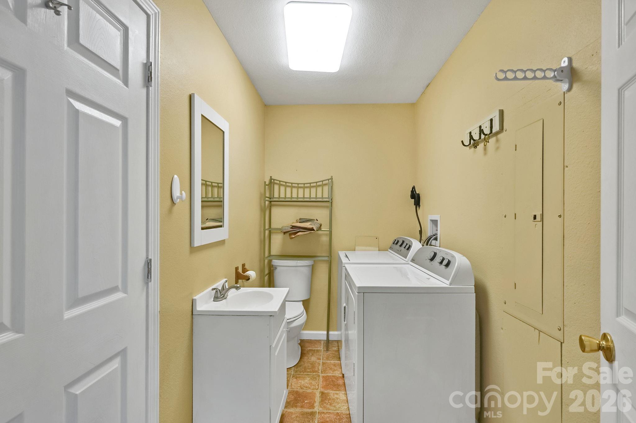 553 Morgan Branch Road Marshall, NC 28753 - Photo 38 of 41