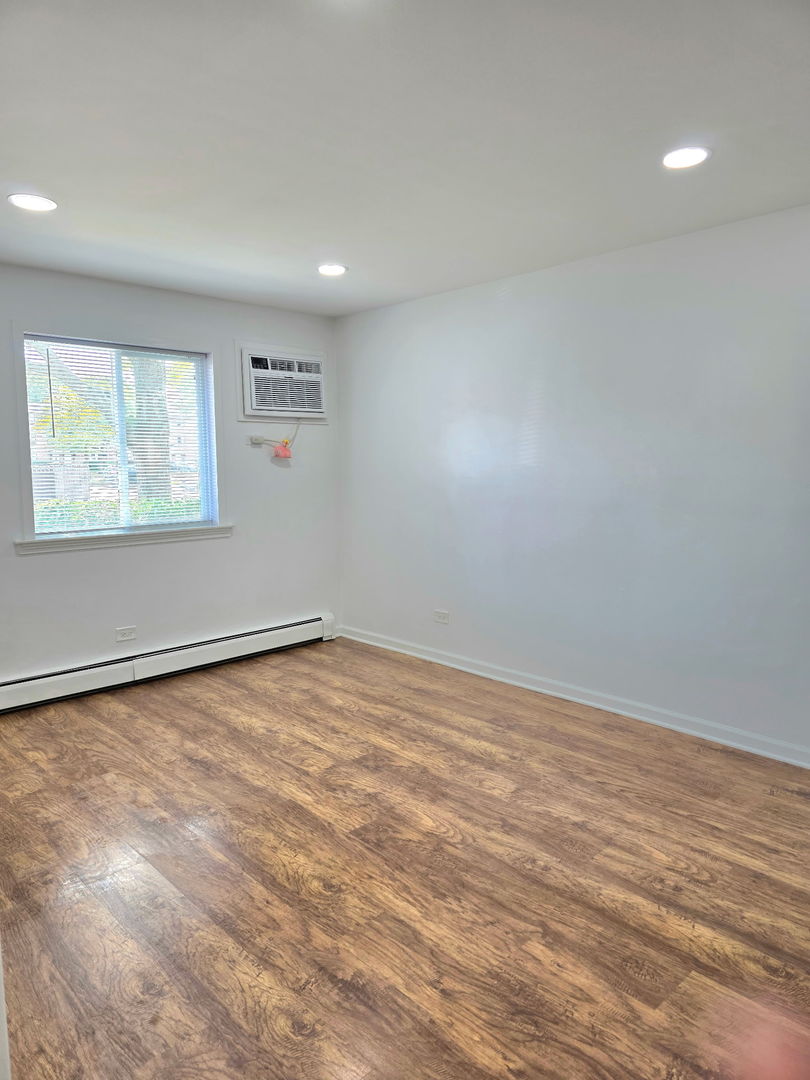 6 Parkside Court, Unit 2 Vernon Hills, IL 60061 - Photo 8 of 12