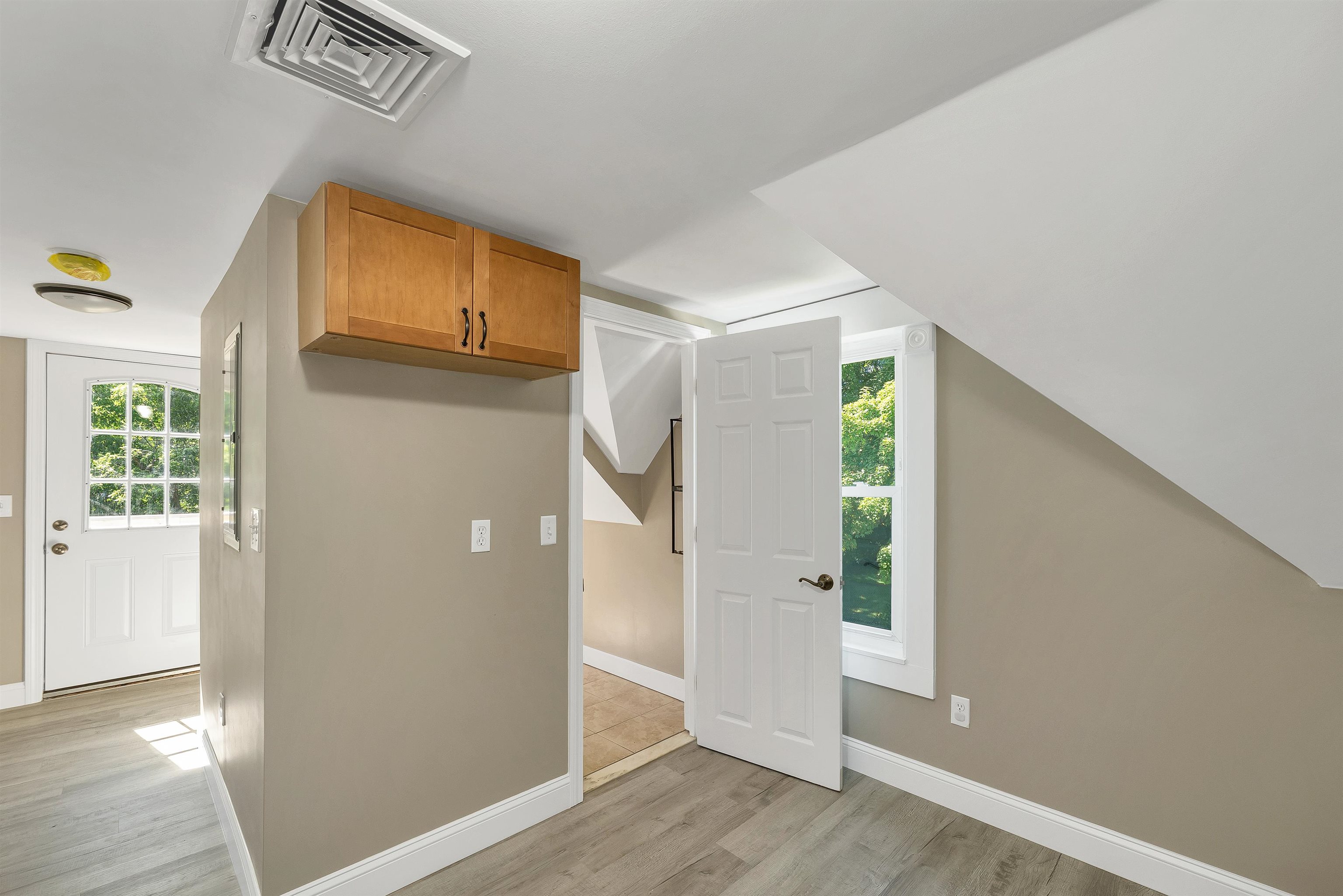 16 Brook Street Derry, NH 03038 - Photo 42 of 60