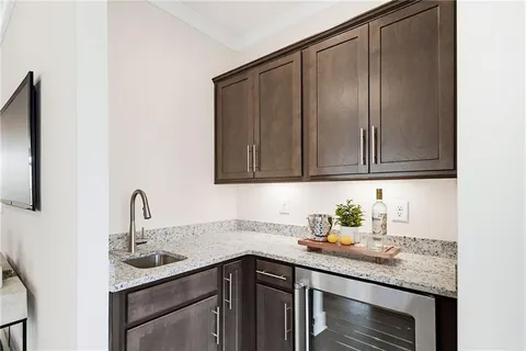 $670,000 | 2059 Falls Park Way, Decatur, GA 30033