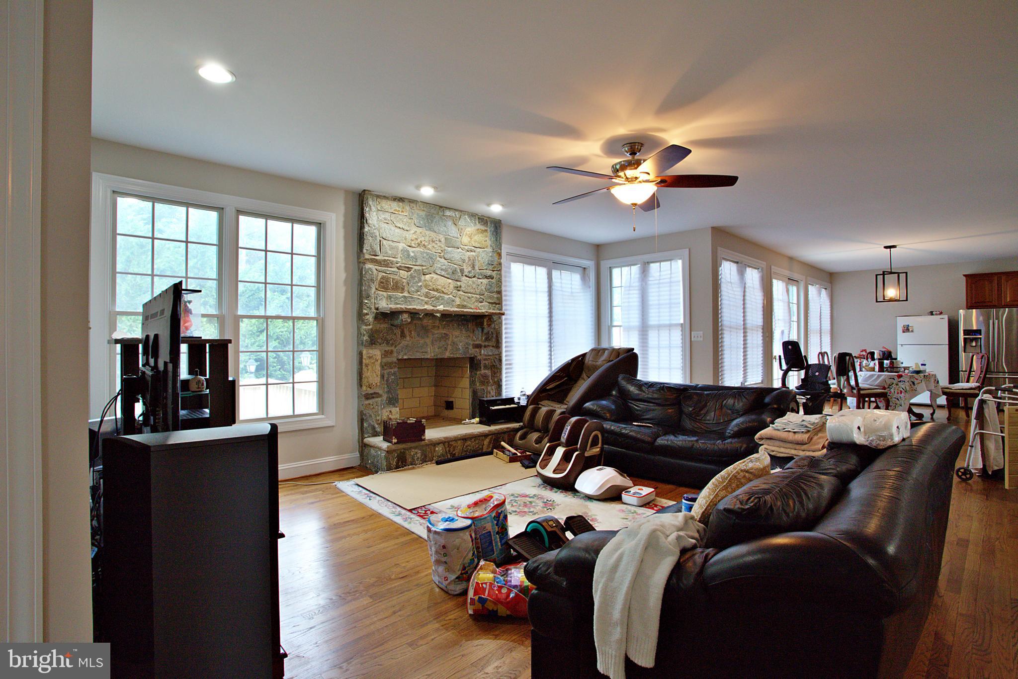 20964 Nightshade Place Ashburn, VA 20147 - Photo 15 of 41