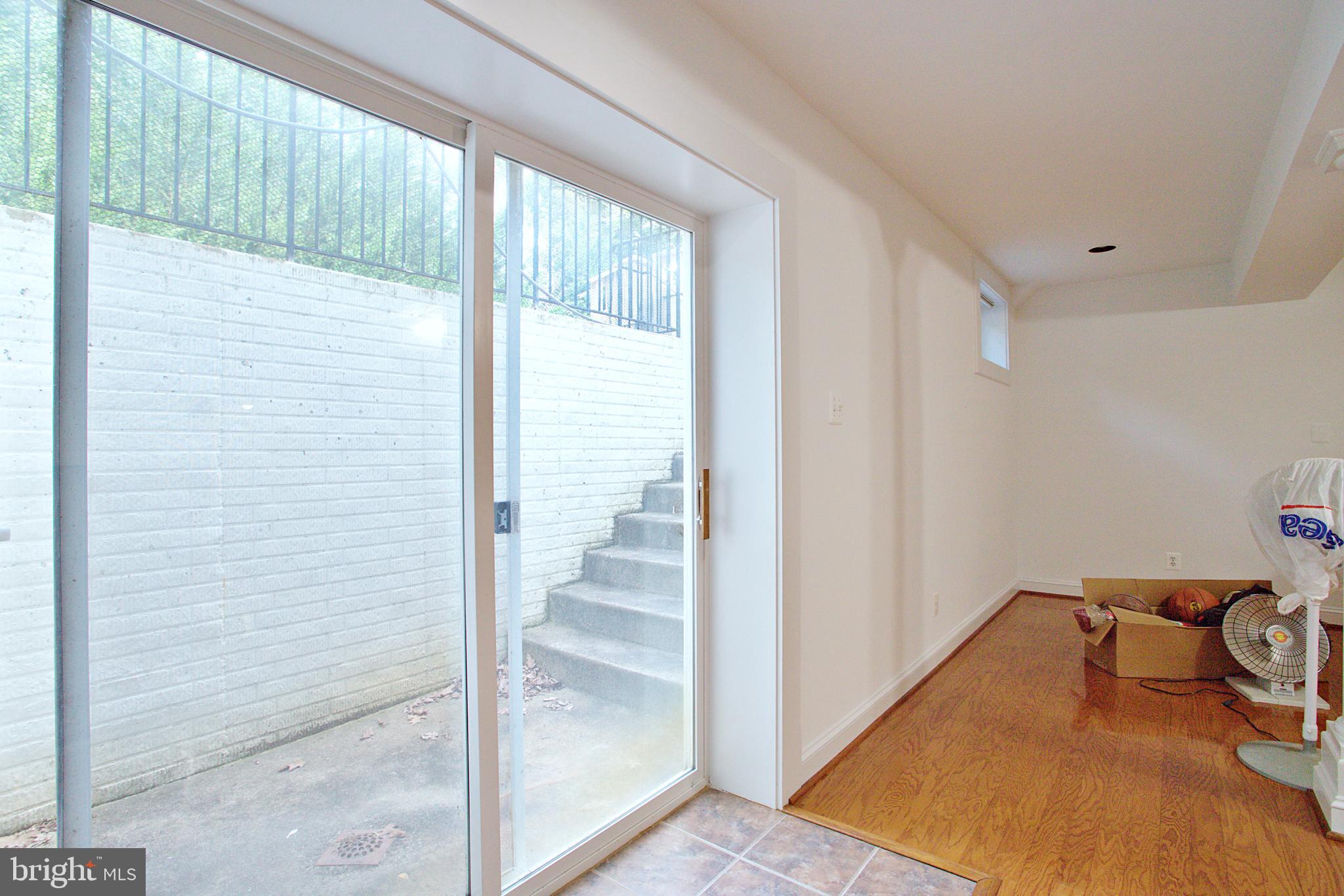 20964 Nightshade Place Ashburn, VA 20147 - Photo 38 of 41