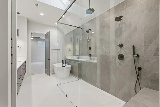 $12,000 | 3718 West End Avenue, Unit 5, Nashville, TN 37205