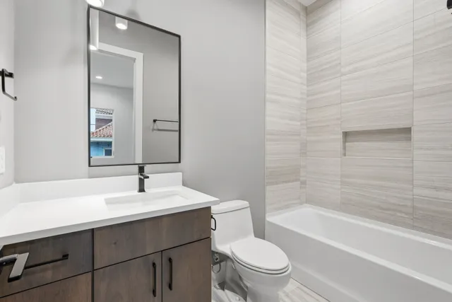 $12,000 | 3718 West End Avenue, Unit 5, Nashville, TN 37205