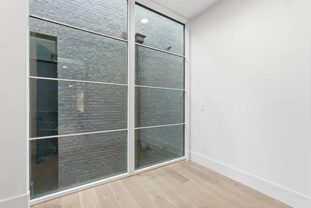 $12,000 | 3718 West End Avenue, Unit 5, Nashville, TN 37205