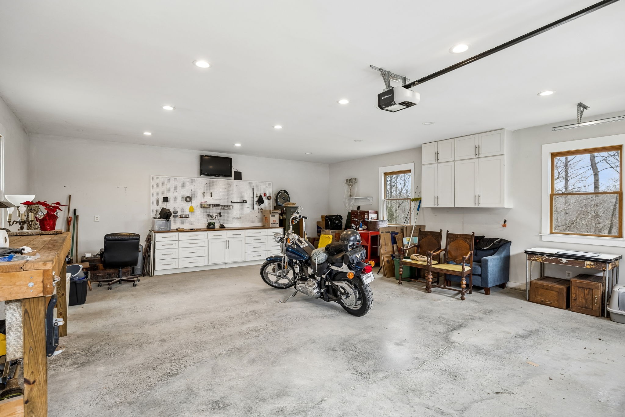 7301 Brush Creek Road Fairview, TN 37062 - Photo 18 of 30 a view of a room with furniture
