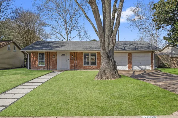 $2,300 | 2005 Sedgie Drive, Houston, TX 77080