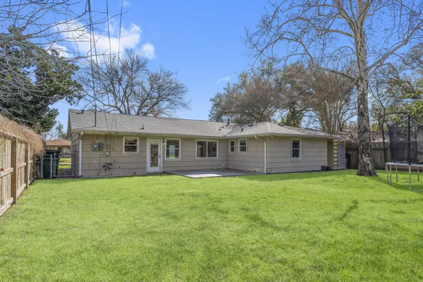 $2,300 | 2005 Sedgie Drive, Houston, TX 77080
