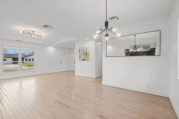 $2,300 | 2005 Sedgie Drive, Houston, TX 77080