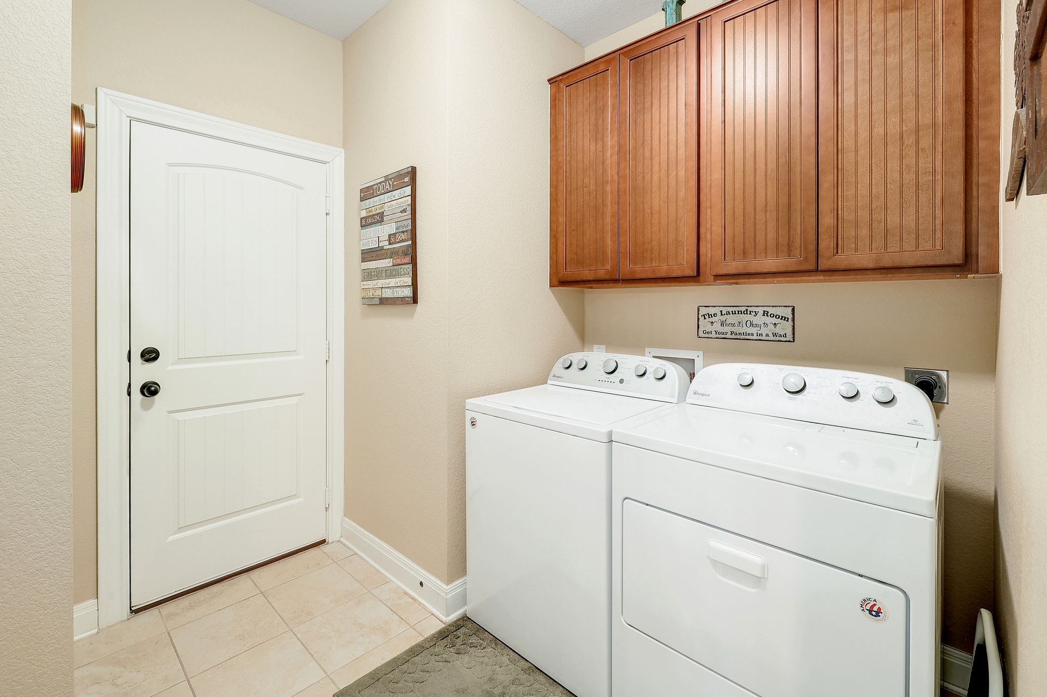 646 Landon Samuel Loop Pflugerville, TX 78660 - Photo 30 of 40 a utility room with dryer and washer
