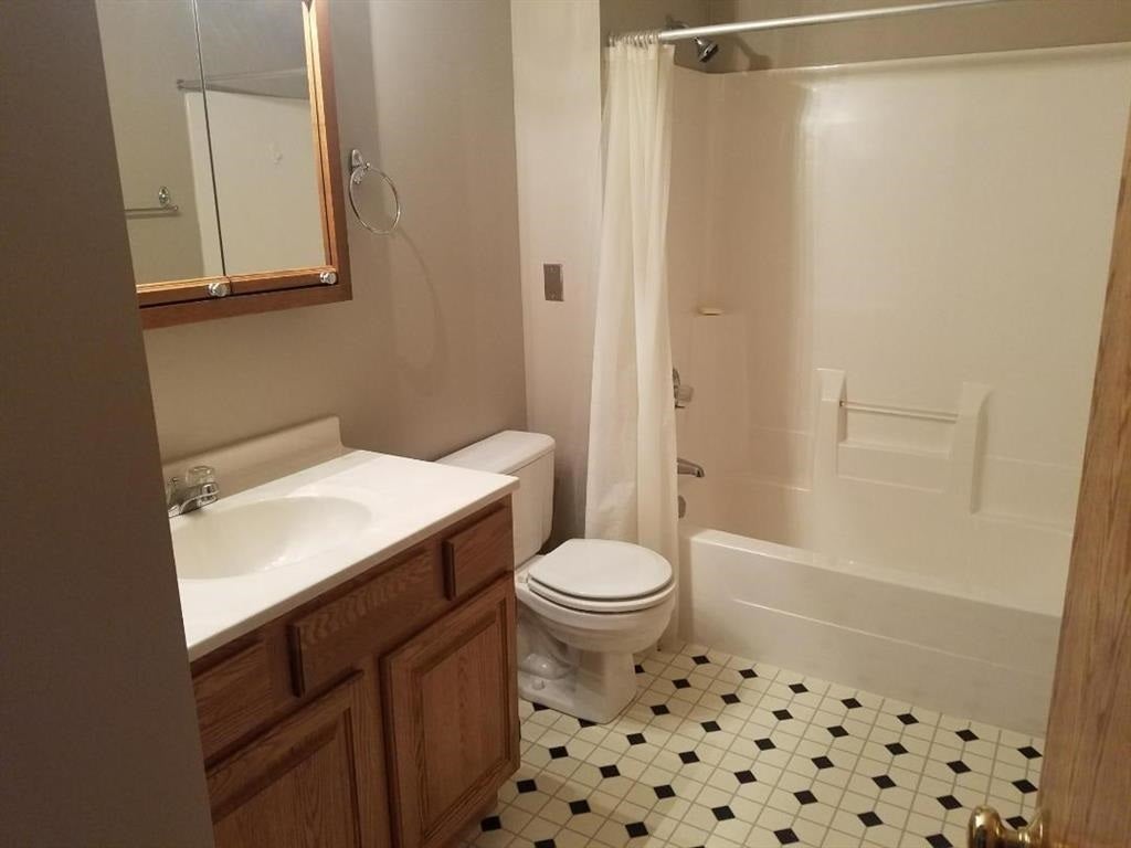 2720 Pheasant Ridge Court Marion, IA 52302 - Photo 8 of 9 Gallery Image 8