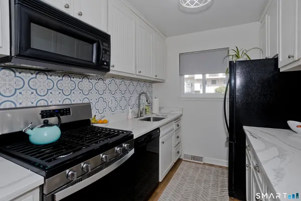 $280,000 | 803 Timber Lane, Unit 803, Canton, CT 06019