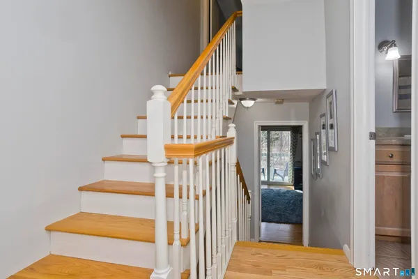 $270,000 | 803 Timber Lane, Unit 803, Canton, CT 06019