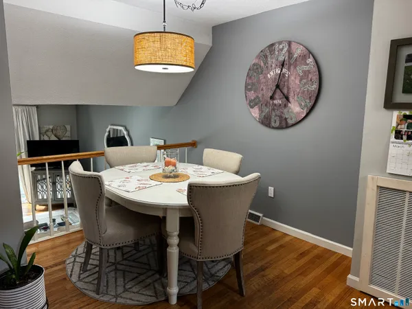 $270,000 | 803 Timber Lane, Unit 803, Canton, CT 06019