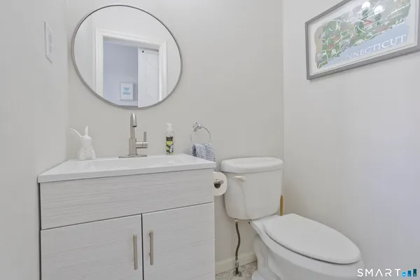 $270,000 | 803 Timber Lane, Unit 803, Canton, CT 06019