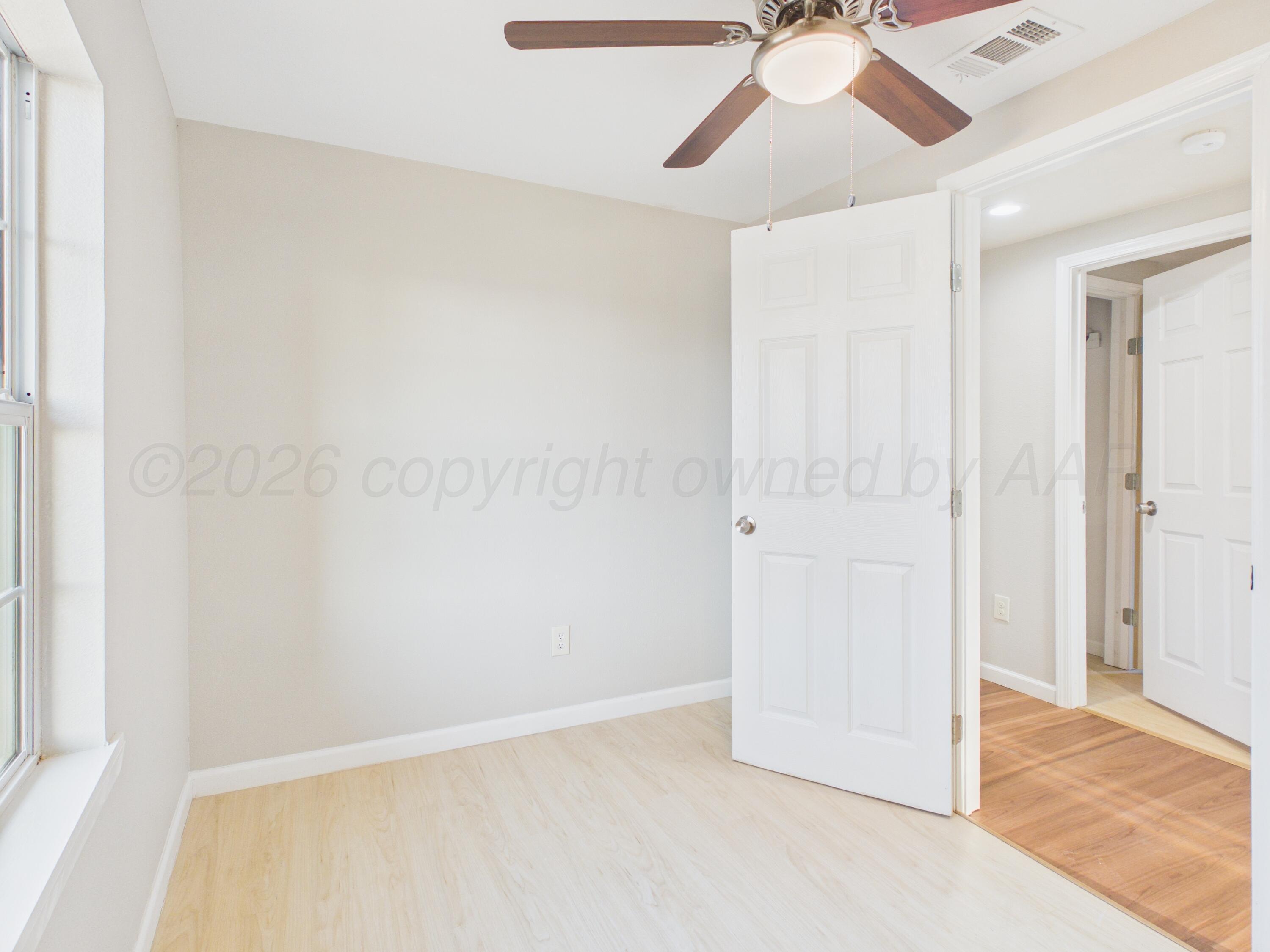 310 North Virginia Street Amarillo, TX 79106 - Photo 14 of 33 a view of an empty room
