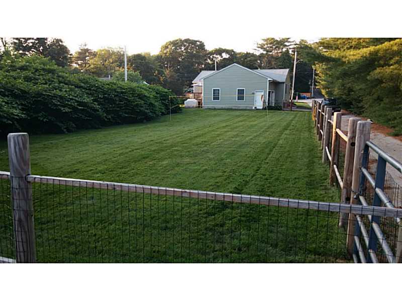 93 Old Post Road Westerly, RI 02891 - Photo 4 of 25 Exterior Front.