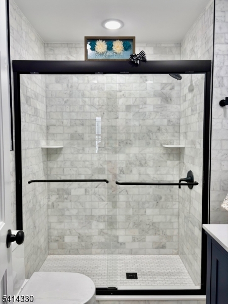 458 Totowa Road, Unit 3 Totowa, NJ 07512 - Photo 9 of 20 a bathroom with a shower