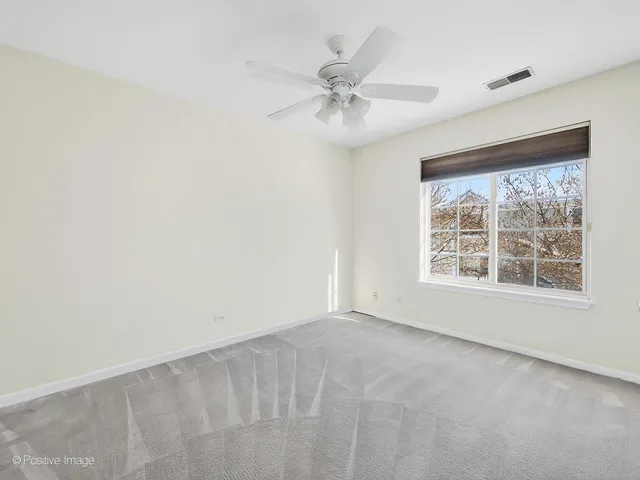 $369,900 | 31104 Carpenter Court, Warrenville, IL 60555