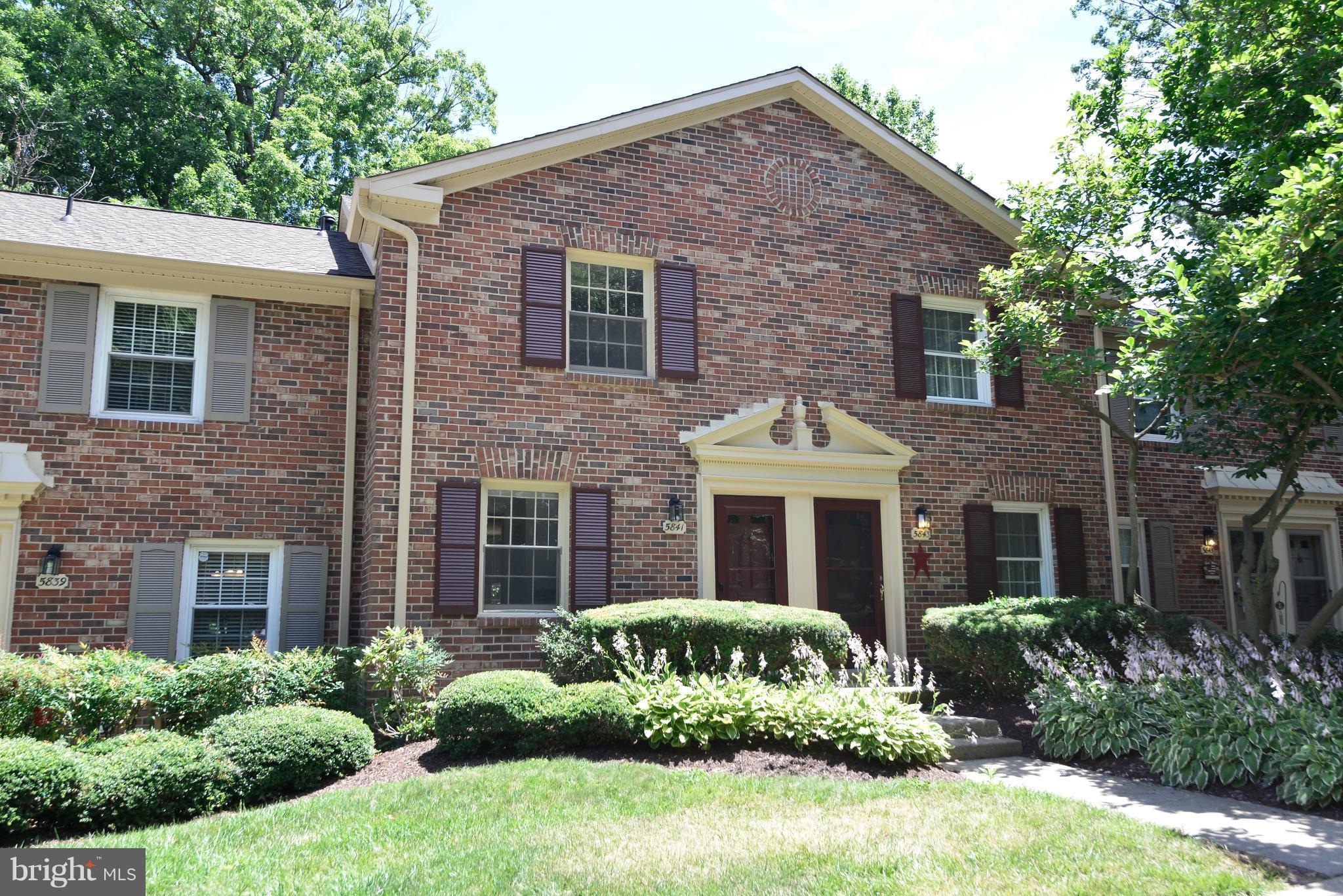 5841 Royal Ridge Drive, Unit 947 Springfield, VA 22152 - Photo 22 of 22 Exterior (Front)