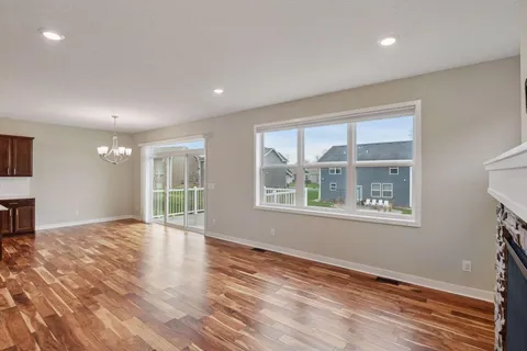 $595,000 | 5743 Meridian Way Northeast, Prior Lake, MN 55372