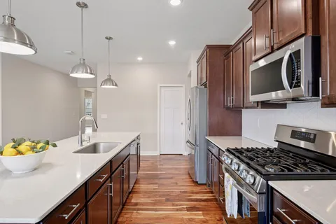 $595,000 | 5743 Meridian Way Northeast, Prior Lake, MN 55372