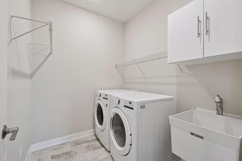 $595,000 | 5743 Meridian Way Northeast, Prior Lake, MN 55372