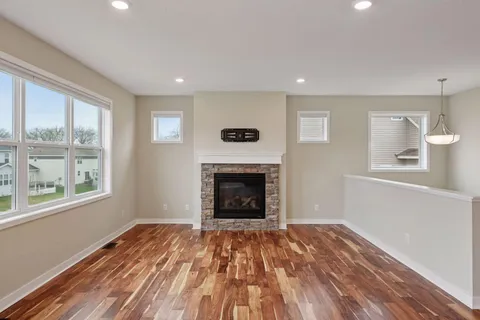 $595,000 | 5743 Meridian Way Northeast, Prior Lake, MN 55372