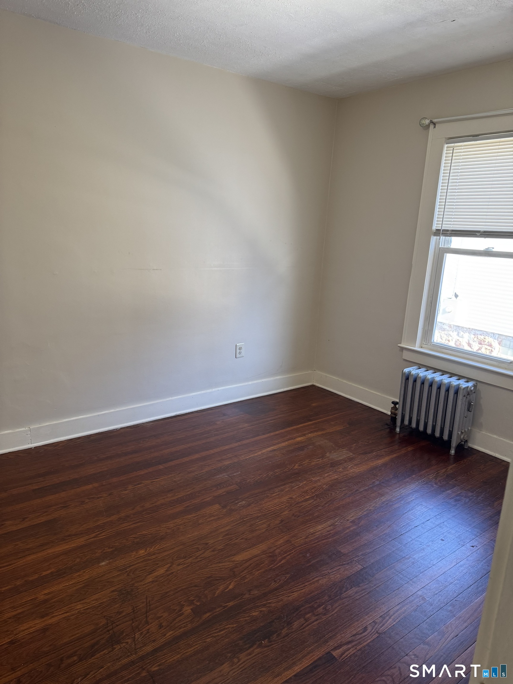 46 Denison Avenue New London, CT 06320 - Photo 11 of 19