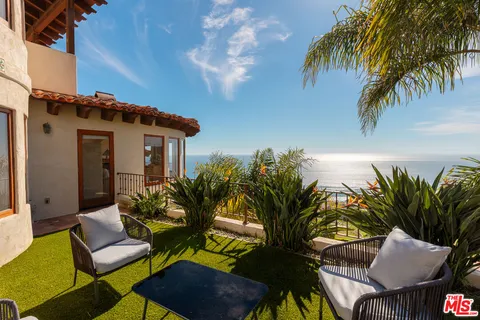 $5,000,000 | 4240 Avenida De La Encinal, Malibu, CA 90265