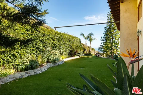 $5,000,000 | 4240 Avenida De La Encinal, Malibu, CA 90265