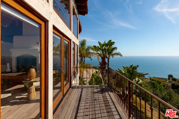 $5,000,000 | 4240 Avenida De La Encinal, Malibu, CA 90265