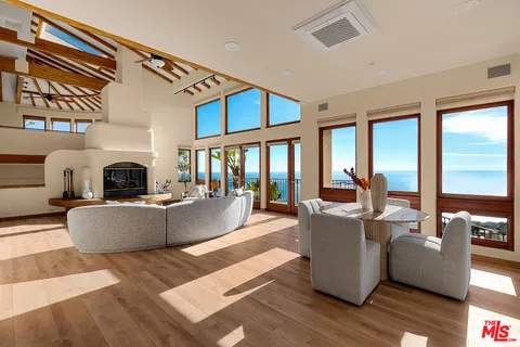 $5,000,000 | 4240 Avenida De La Encinal, Malibu, CA 90265