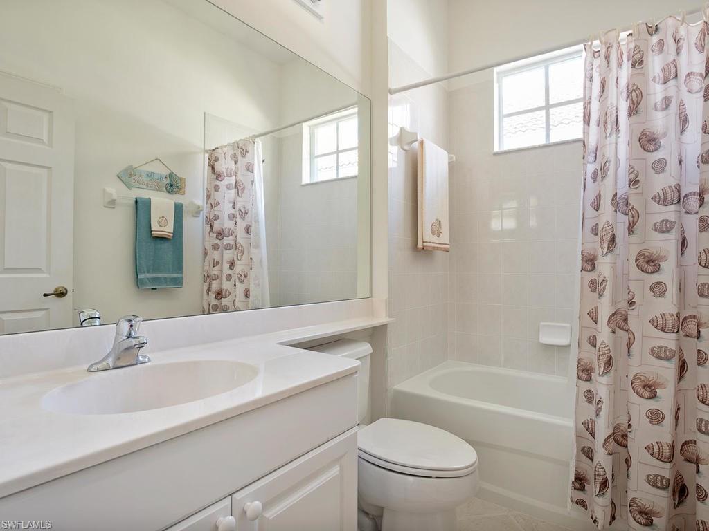 16192 Parque Lane Naples, FL 34110 - Photo 10 of 27 Guest Bathroom