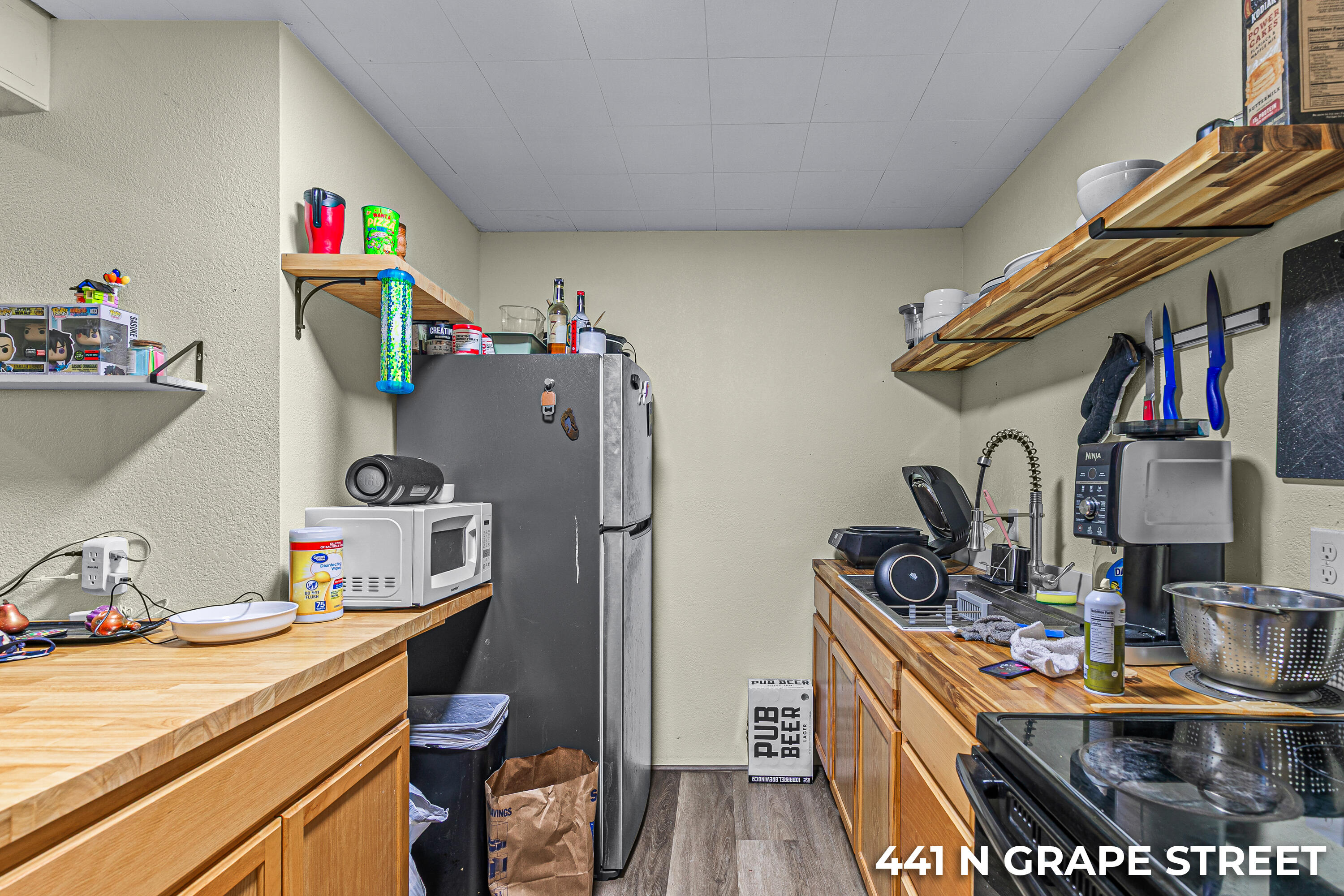 441 North Grape Street Medford, OR 97501 - Photo 12 of 30 9R9A5100