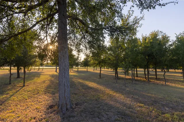 $1,425,000 | 1610 County Road 463, Coupland, TX 78615