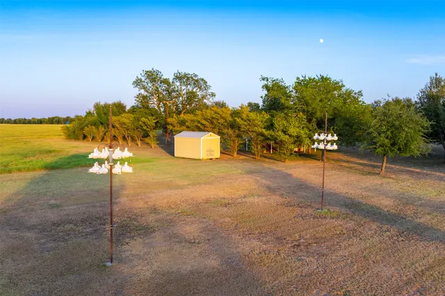 $1,425,000 | 1610 County Road 463, Coupland, TX 78615
