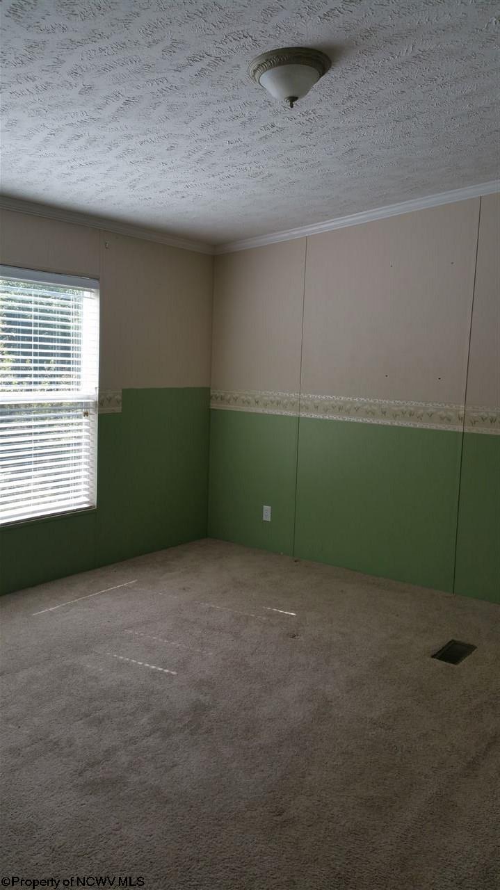 1284 Waitman Willey Road Mannington, WV 26582 - Photo 6 of 13 Gallery Image 6