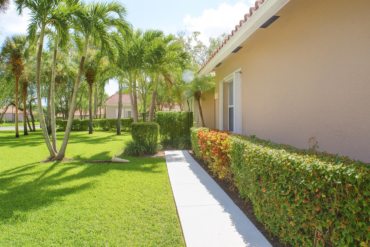 6387 Long Key Lane Boynton Beach, FL 33472 - Photo 3 of 49 Front walkway