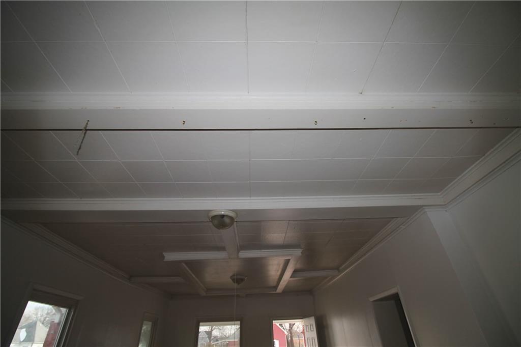 910 West 9th Street Coffeyville, KS 67337 - Photo 13 of 15