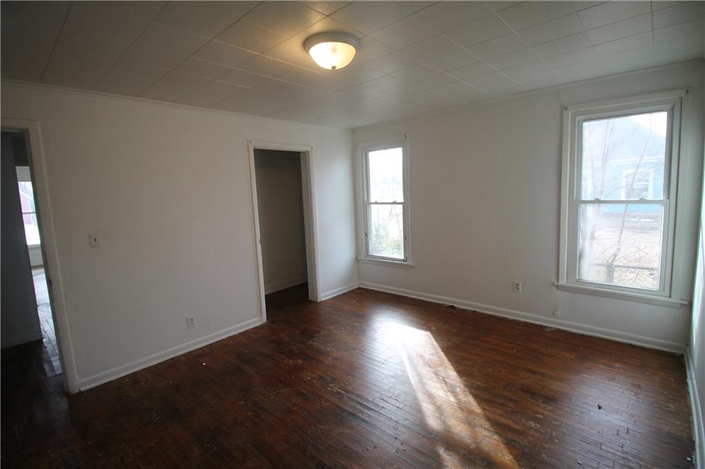 910 West 9th Street Coffeyville, KS 67337 - Photo 7 of 15