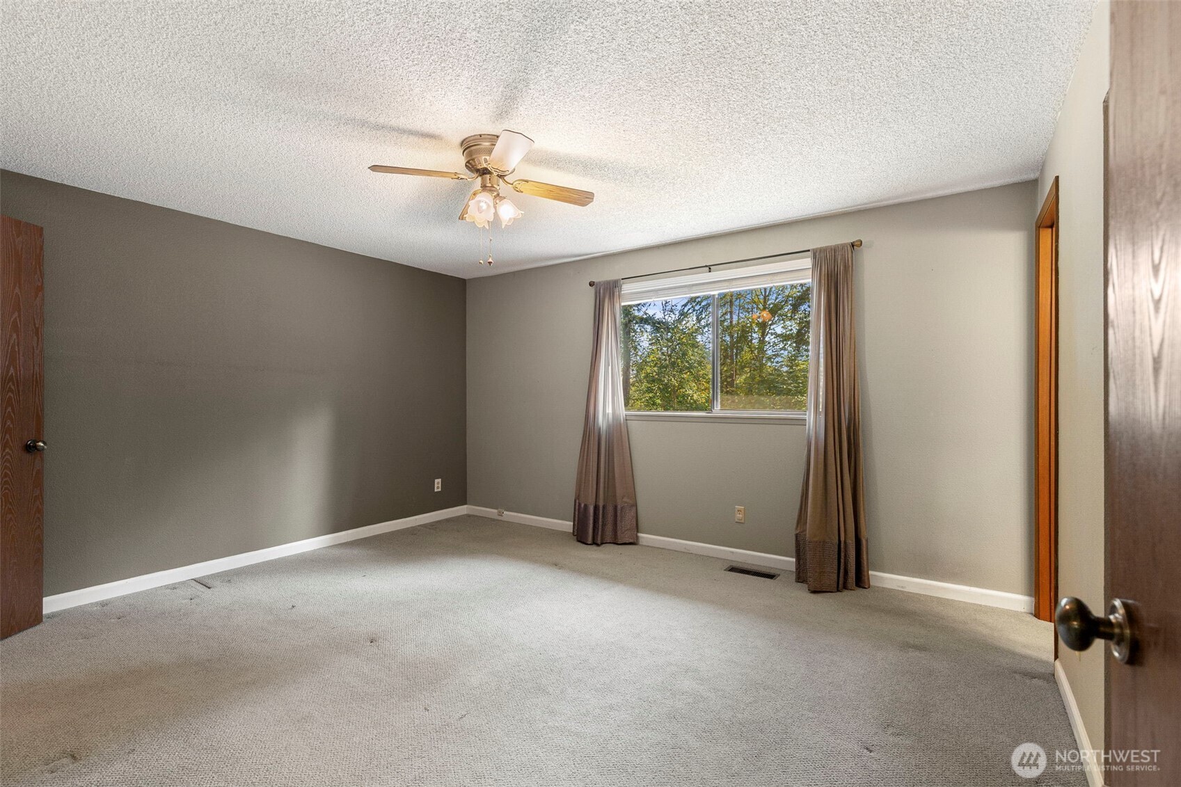 4505 Phillips Road Southeast Port Orchard, WA 98366 - Photo 18 of 39 Gallery Image 18
