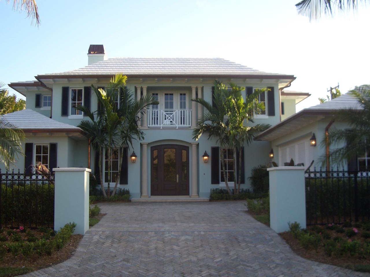 250 Ridgeview Drive Palm Beach, FL 33480 - Photo 1 of 1 FRONT VIEW