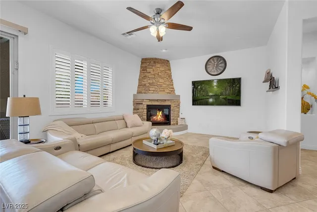 $714,888 | 2685 Paris Amour Street, Henderson, NV 89044