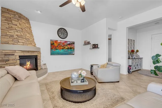 $714,888 | 2685 Paris Amour Street, Henderson, NV 89044