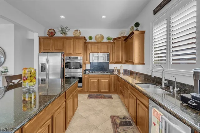 $714,888 | 2685 Paris Amour Street, Henderson, NV 89044