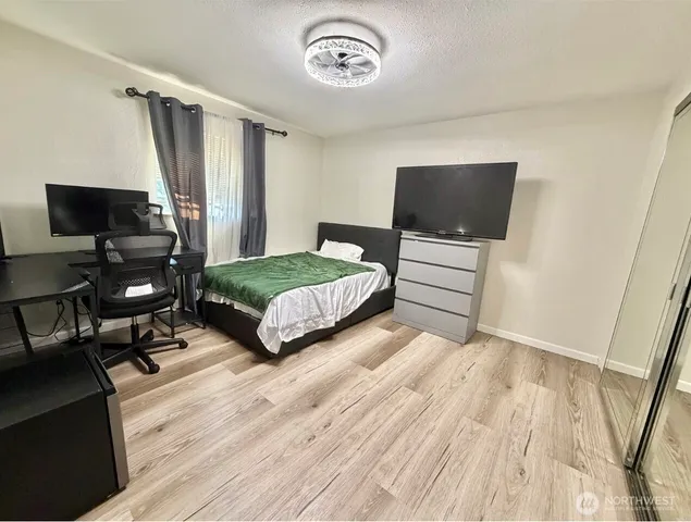 $3,200 | 1149 Sherman Avenue, Port Orchard, WA 98366