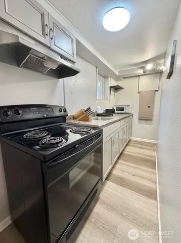 $3,200 | 1149 Sherman Avenue, Port Orchard, WA 98366