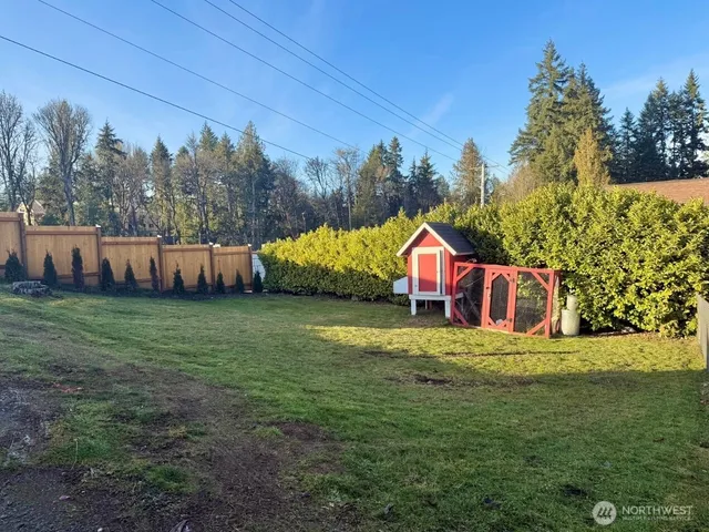 $3,200 | 1149 Sherman Avenue, Port Orchard, WA 98366